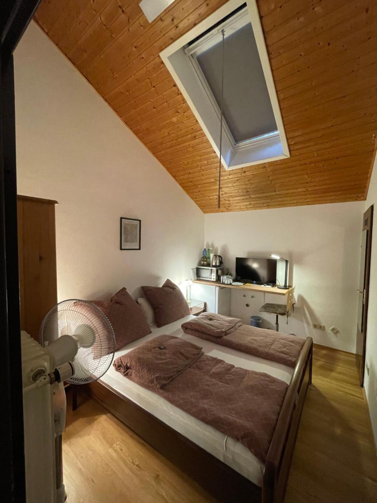 Apartment Cozy In Commercial Centre For Two